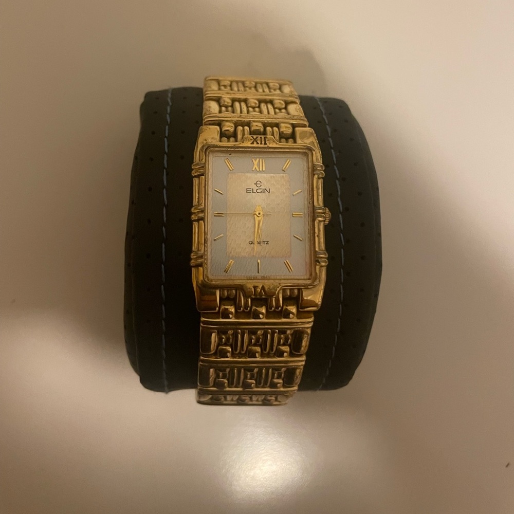 Elgin Quartz Watch